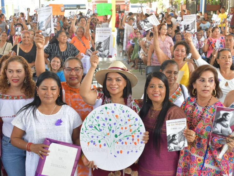 Beatriz Mojica Morga de gira por Costa Chica