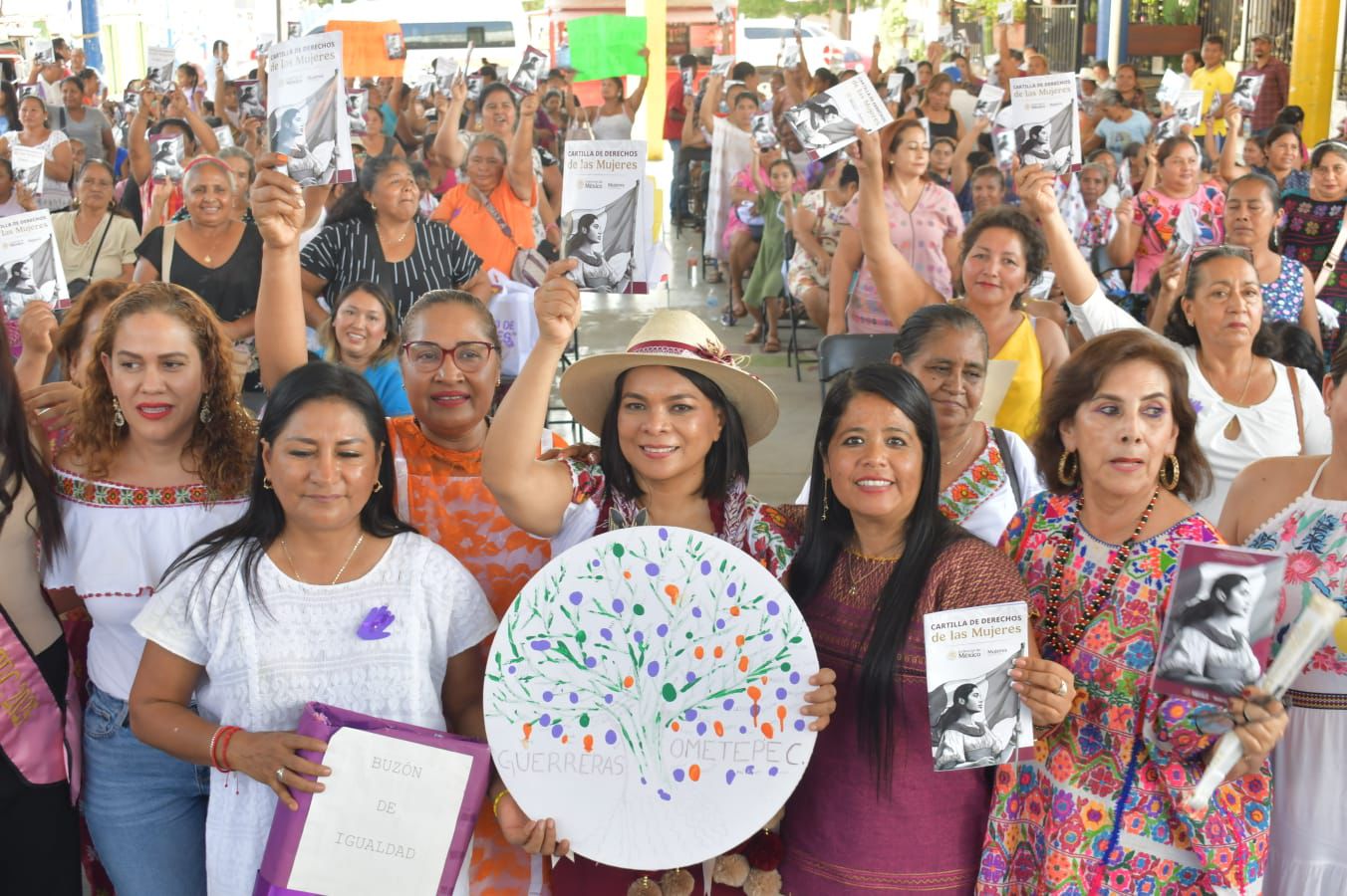 Beatriz Mojica Morga de gira por Costa Chica